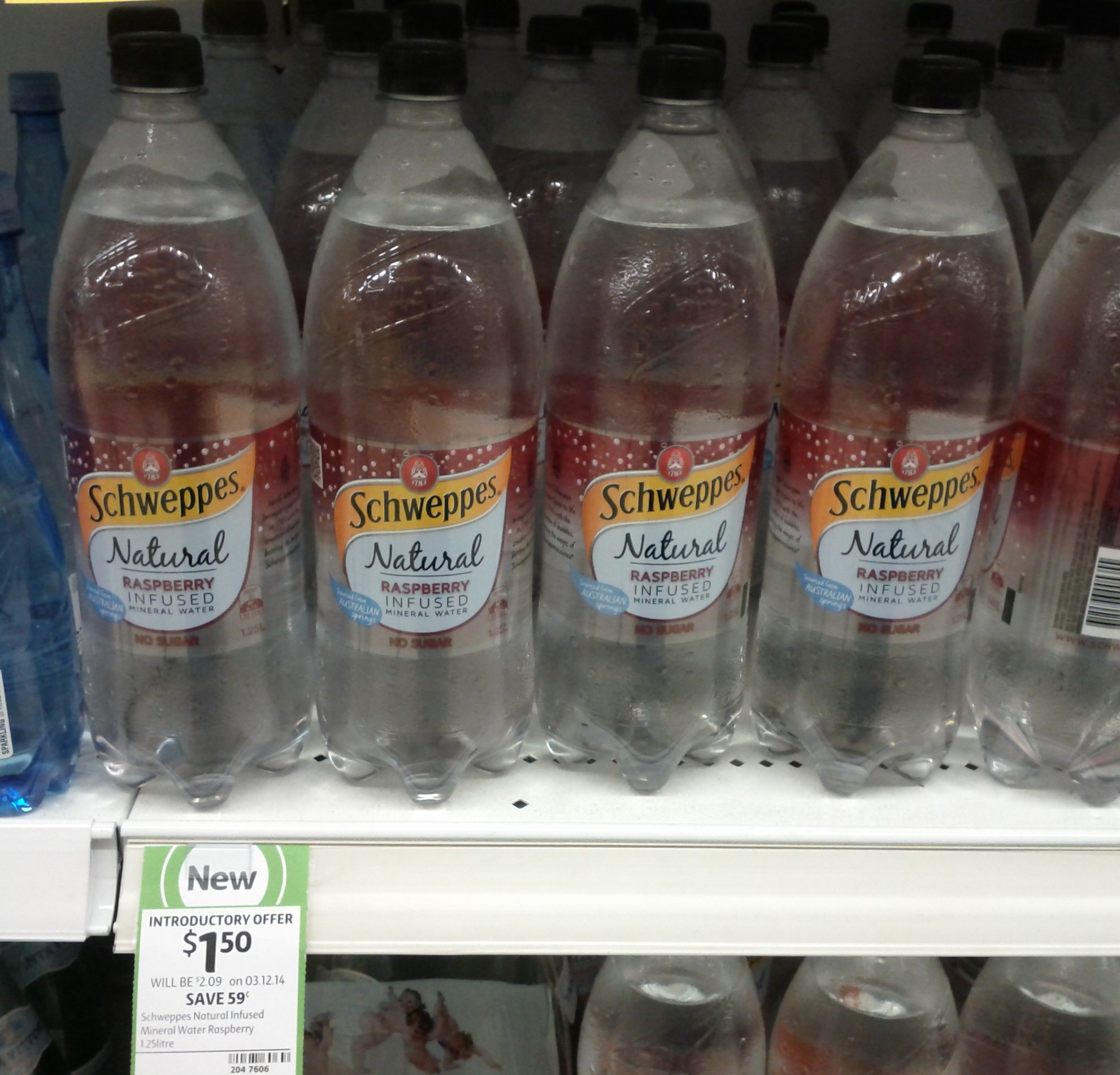 Schweppes 1.25L Natural Raspberry Infused