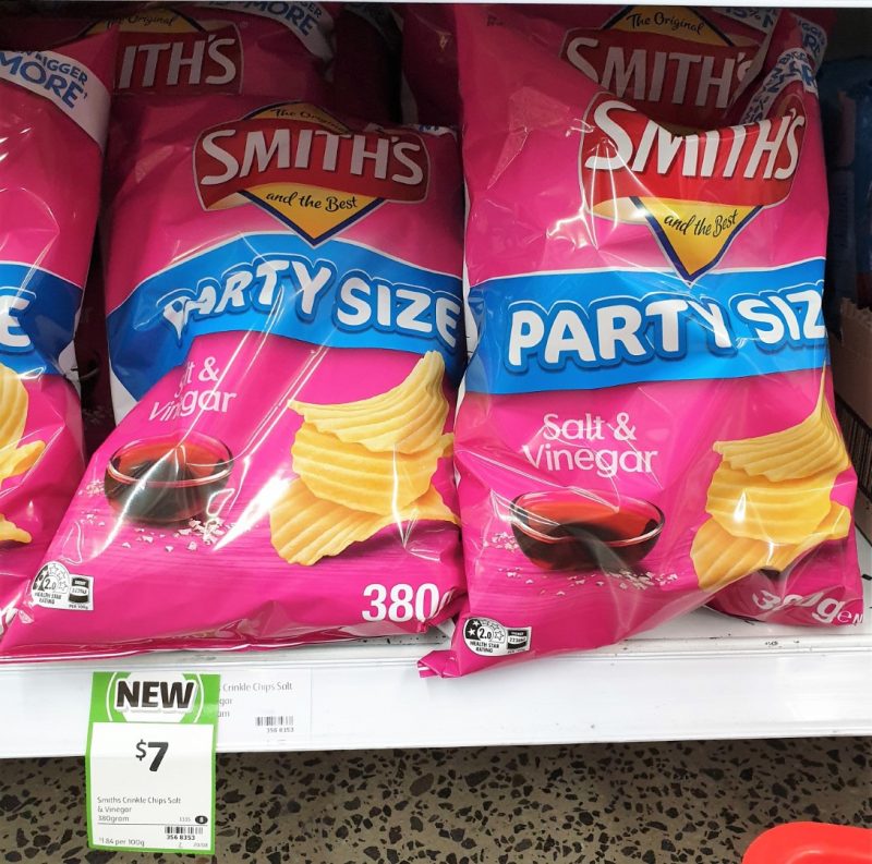 Smith's 380g Potato Chips Party Size Salt & Vinegar