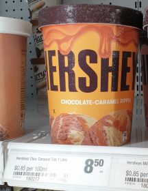 Hersheys 1L Ice Cream Chocolate Caramel Ripple